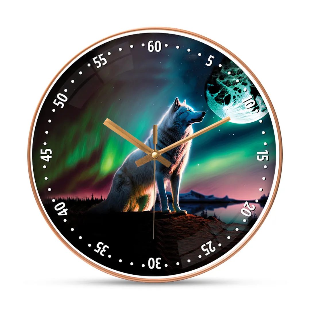 Alone-wolf wall clock