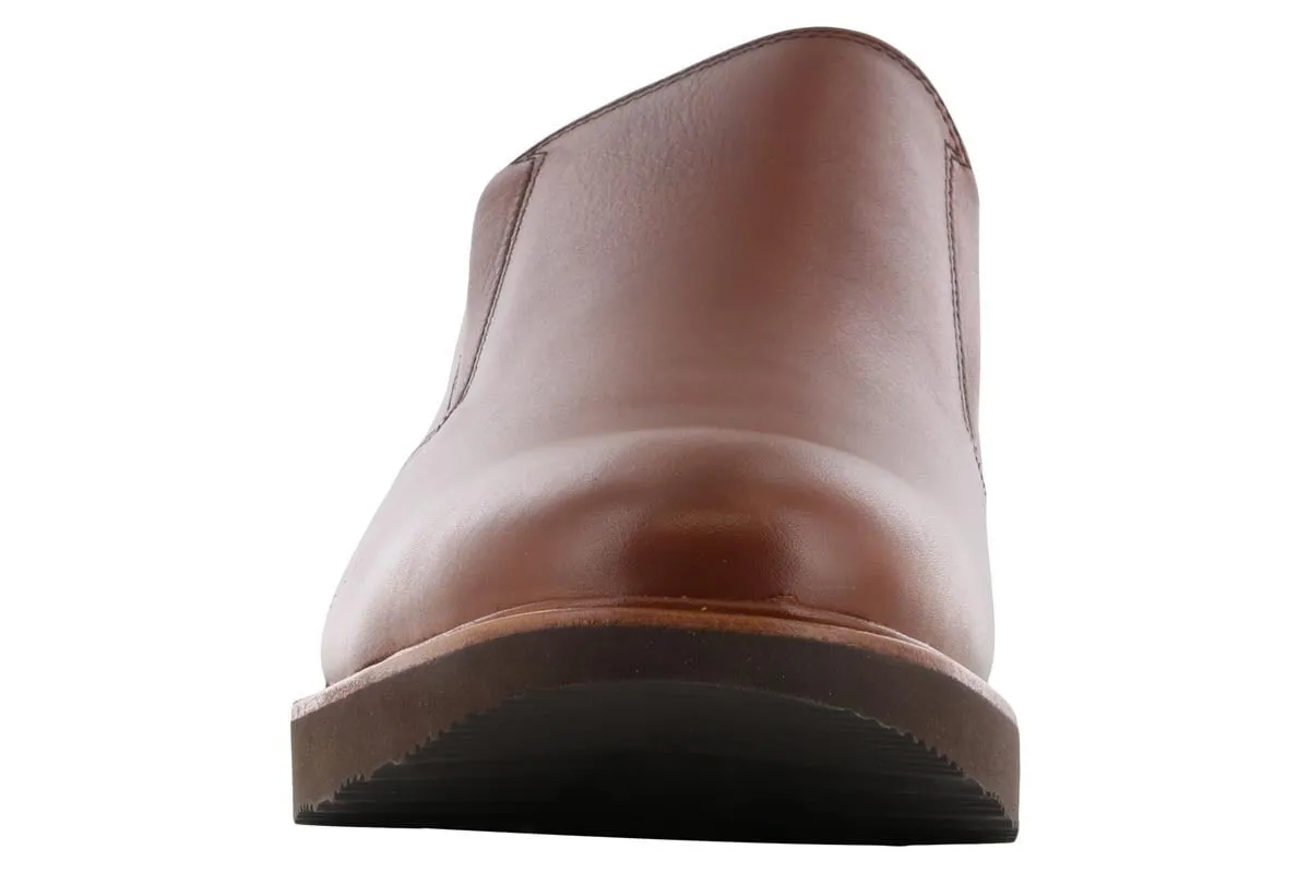 Samuel Hubbard Frequent Traveler Slip On Tan